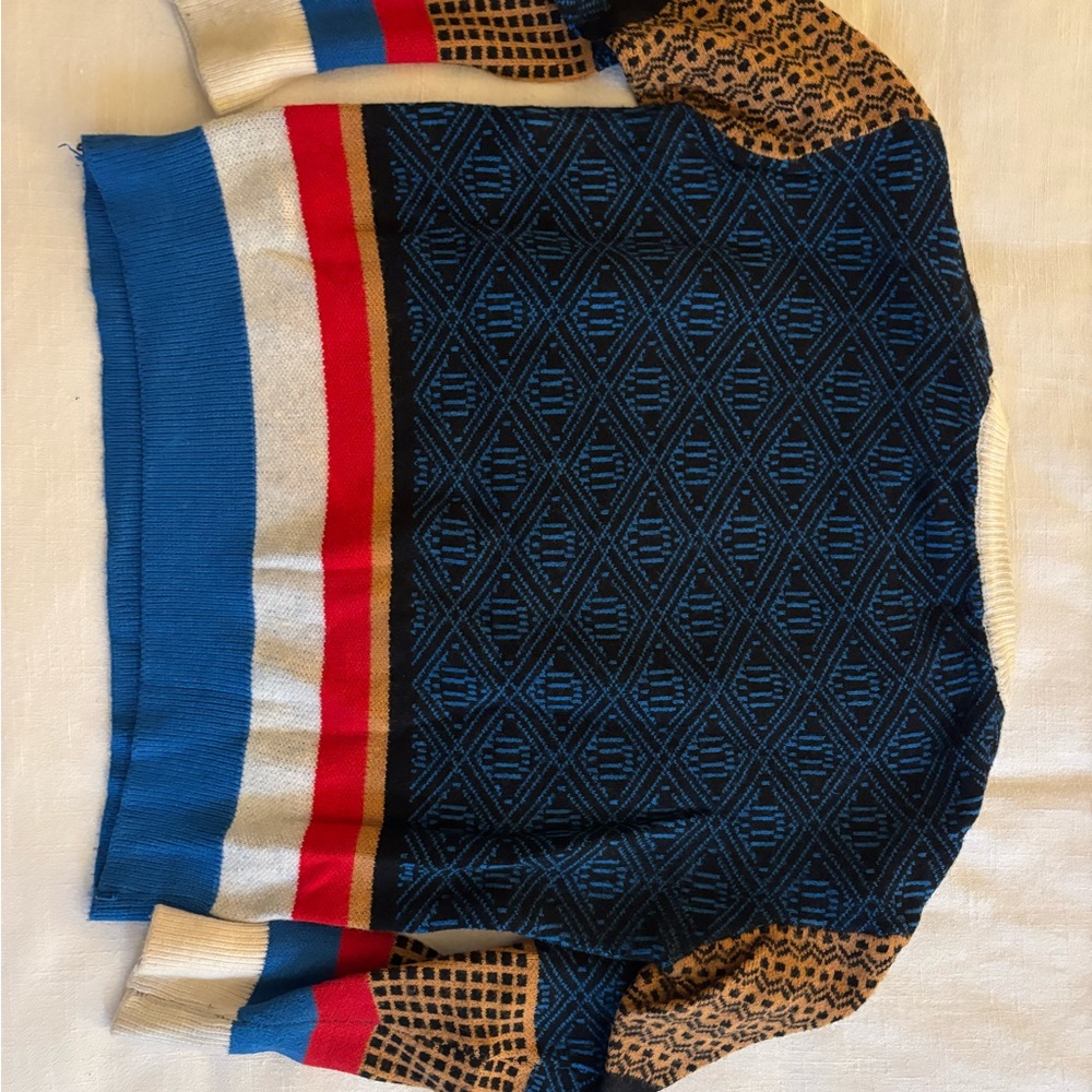 Colorful Geometric Sweater - Picture 4 of 7